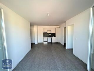  Appartement à louer 3 pièces 50 m²