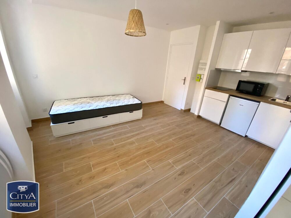 location Appartement - 1 pièce(s) - 21 m² Toulon (83000)