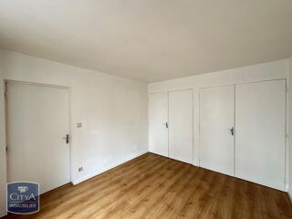  Appartement à louer 2 pièces 46 m²