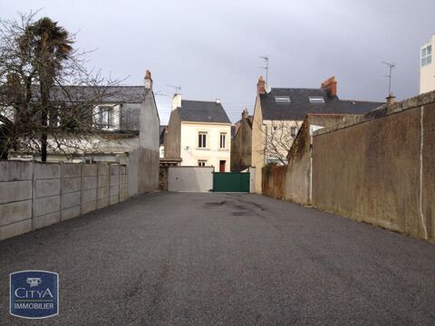  Parking / Garage  louer 