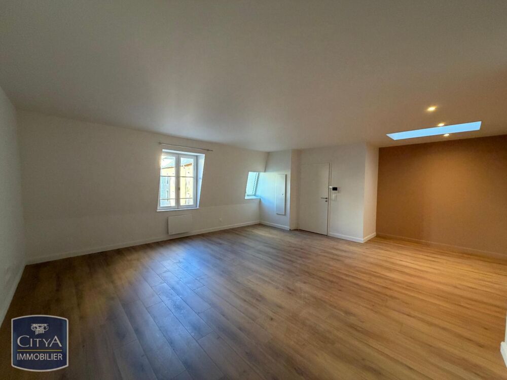 À LOUER : Charmant appartement T3 situé dans la belle vi....
