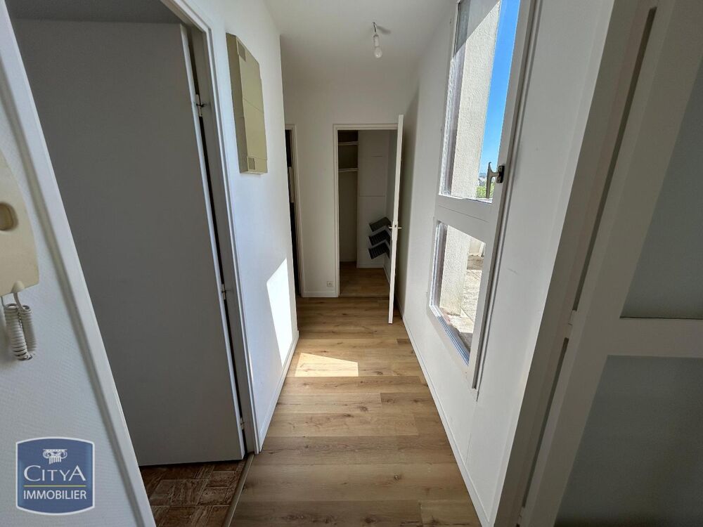 Beaulieu - APPARTEMENT 1 PIÈCE AVEC TERRASSE ET BALCON -....