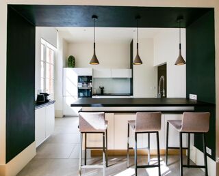  Appartement à louer 3 pièces 102 m²