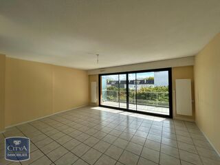  Appartement à louer 3 pièces 63 m²
