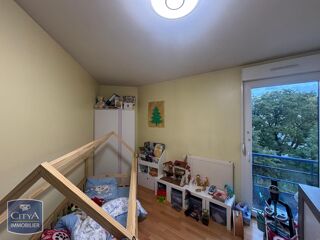 location Appartement - 3 pièce(s) - 80 m² Besançon (25000)