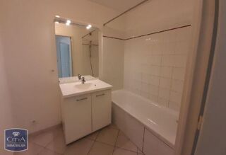  Appartement à louer 3 pièces 63 m²