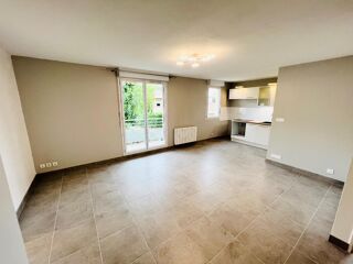  Appartement à louer 2 pièces 56 m²