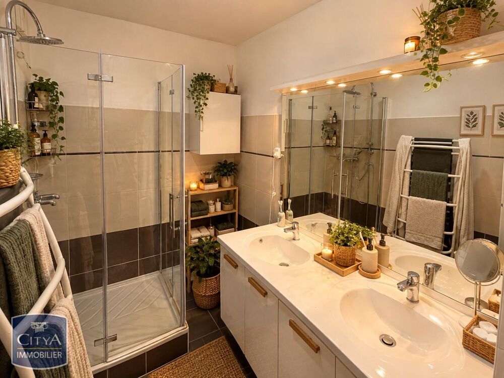 location Appartement - 3 pièce(s) - 81 m² Lyon 3