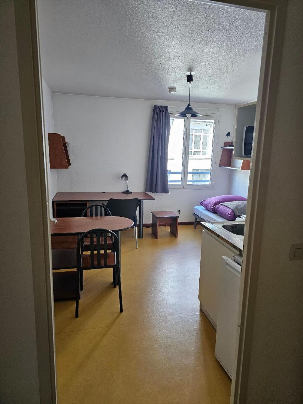location Appartement - 1 pièce(s) - 19 m² Saint-Etienne (42100)