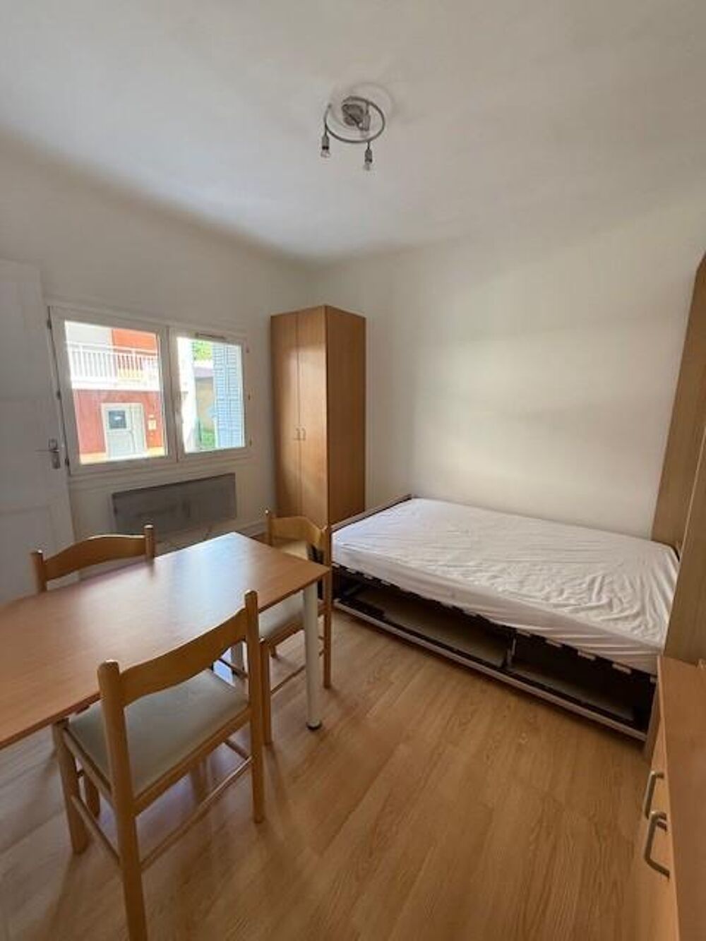 location Appartement - 1 pièce(s) - 17 m² Charnay-lès-Mâcon (71850)