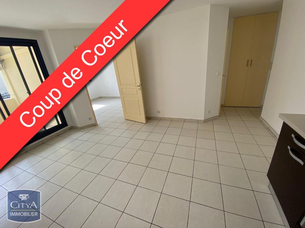 À LOUER : Appartement T3 situé à Saint Denis. Ce bien im....