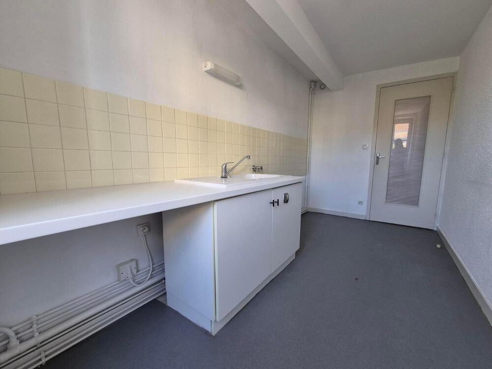 Appartement T2 à Mâcon - Situé rue Lacretelle à Mâcon, c....