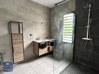  Villa à louer 5 pièces 115 m²