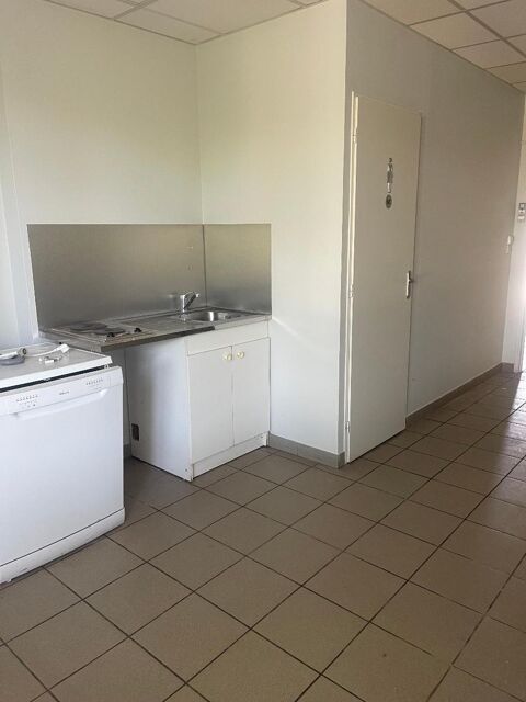 Secteur Technopole-Local professionnel de 137m&sup2; en rd... 1147 42000 St etienne