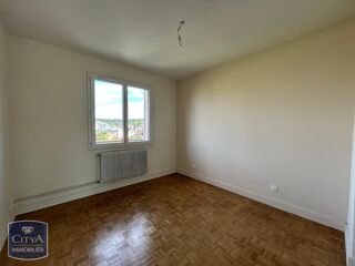  Appartement à louer 3 pièces 74 m²