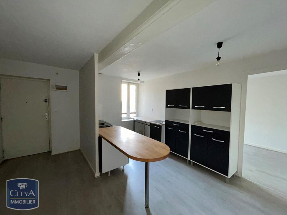 À LOUER : Un appartement DUPLEX qui n'attend que vous po....