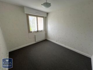  Appartement à louer 4 pièces 97 m²
