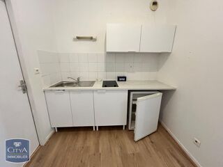  Appartement à louer 2 pièces 33 m²