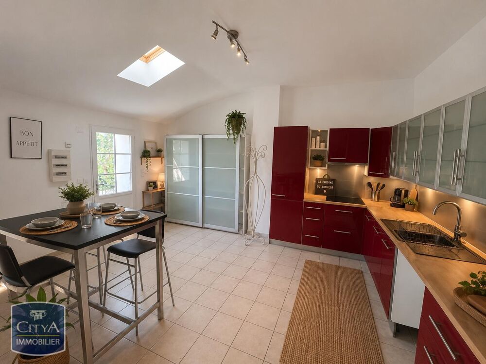 À LOUER : Appartement T3 à Sorgues. Ce bien immobilier o....
