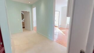  Appartement à louer 4 pièces 83 m²