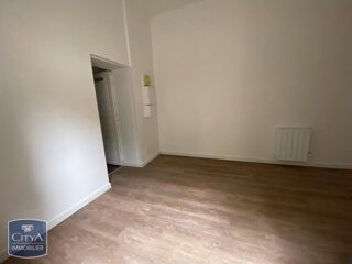  Appartement à louer 2 pièces 32 m²