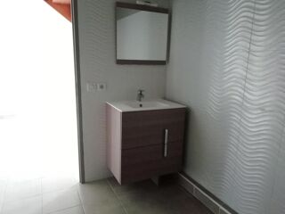  Appartement à louer 3 pièces 50 m²