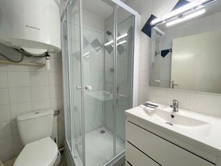 Appartement à louer 2 pièces 37 m²