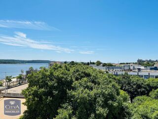  Appartement à louer 4 pièces 73 m²