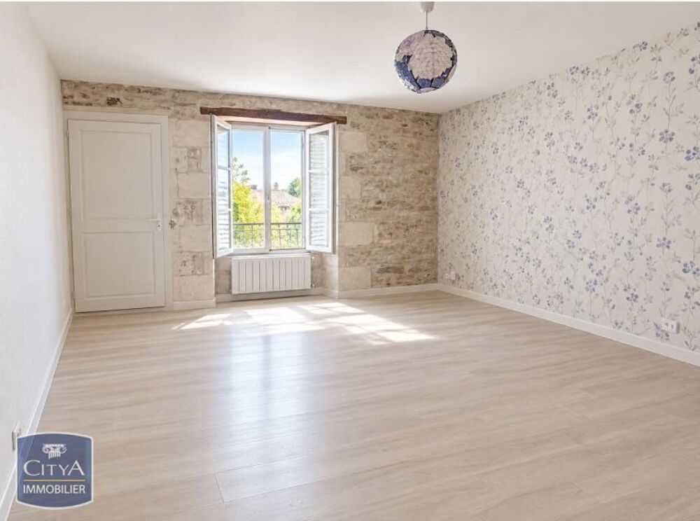 À LOUER : Maison T4 située dans la charmante ville de Ri....