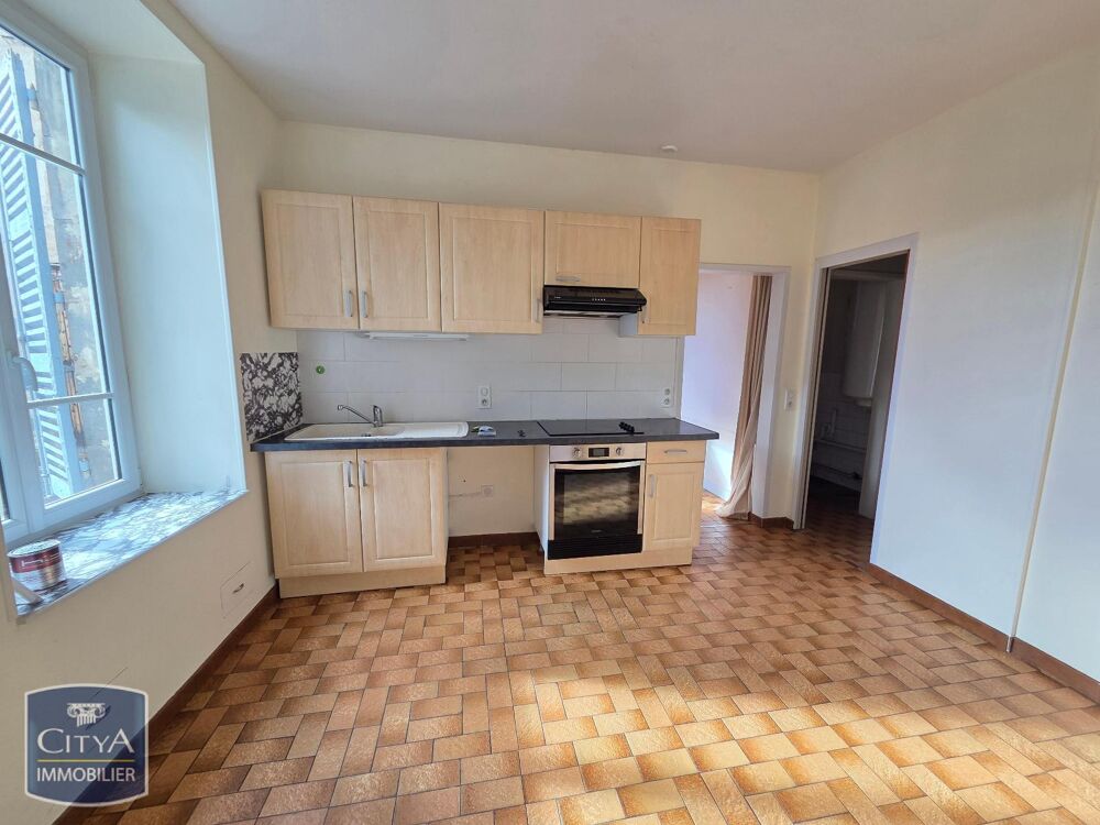 location Maison - 5 pièce(s) - 130 m² Perrier (63500)