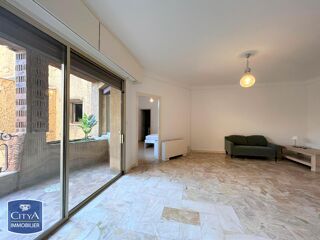  Appartement à louer 2 pièces 61 m²