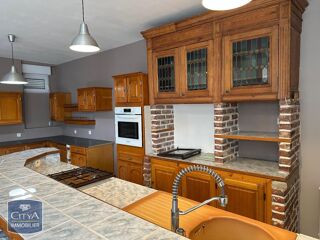  Appartement à louer 4 pièces 104 m²