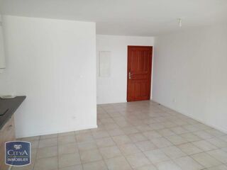  Appartement à louer 1 pièce 32 m²
