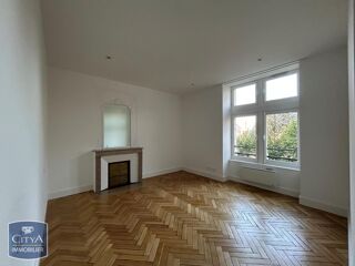  Appartement à louer 4 pièces 122 m²