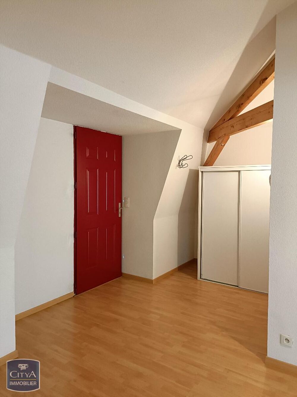 location Appartement - 3 pièce(s) - 87 m² Sarlat-la-Canéda (24200)