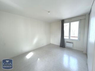  Appartement à louer 2 pièces 56 m²