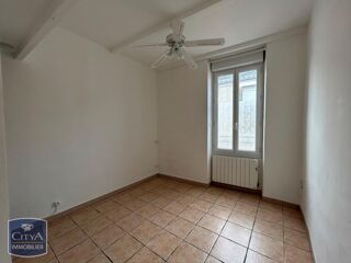 Appartement à louer 4 pièces 54 m² Nimes
