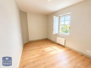  Appartement à louer 3 pièces 65 m²