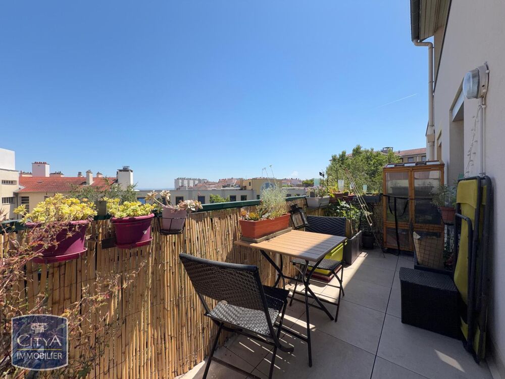 location Appartement - 3 pièce(s) - 63 m² Caluire-et-Cuire (69300)