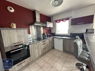  Appartement à louer 3 pièces 73 m²
