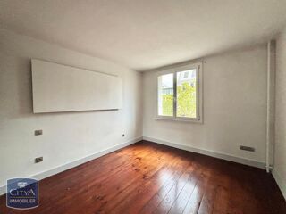  Appartement à louer 3 pièces 55 m²