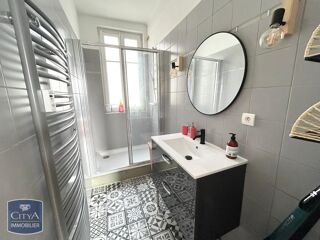  Appartement à louer 2 pièces 54 m²