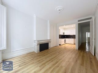  Appartement à louer 4 pièces 96 m²