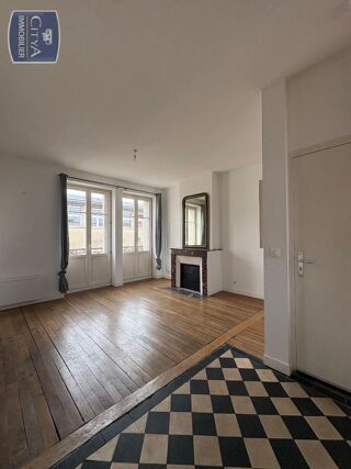  Appartement à louer 3 pièces 43 m²