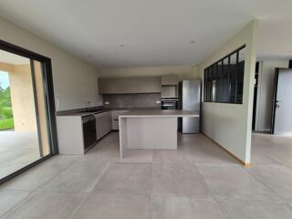  Maison à louer 5 pièces 140 m²