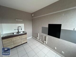 Appartement à louer 3 pièces 66 m²