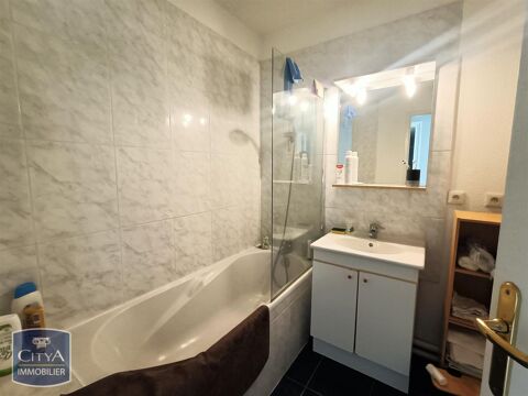  Appartement  louer 4 pices 82 m