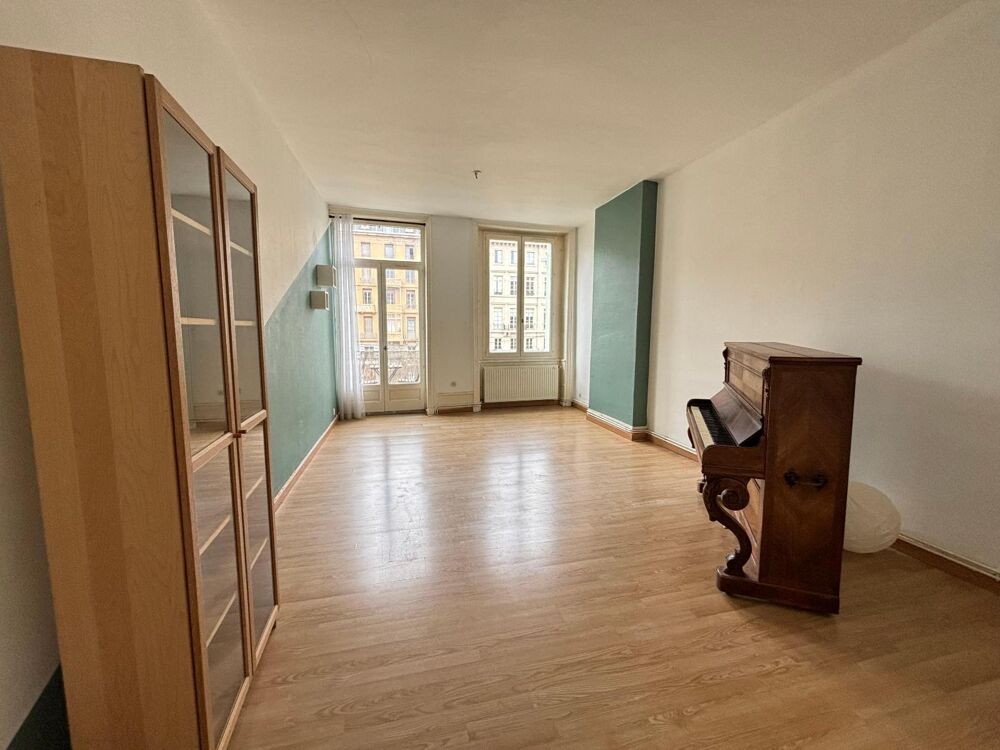 SECTEUR DORIAN-4 Rue Saint Jean - SAINT ETIENNE. Apparte....