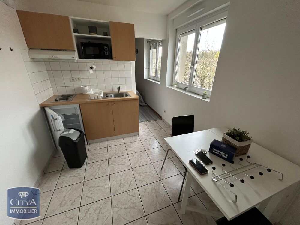 À LOUER : Appartement T1 meublé situé à Châlons-en-Champ....