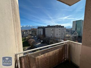  Appartement à louer 4 pièces 68 m²